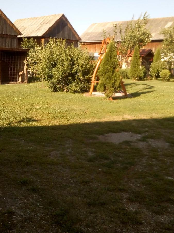 ホテル Timi Kulcsoshaz Lăzarea エクステリア 写真